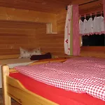 Hutte Thaler פוגן