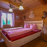 בקתה Hutte Thaler