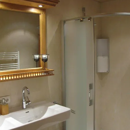 Hutte Thaler Chalet Fuegen